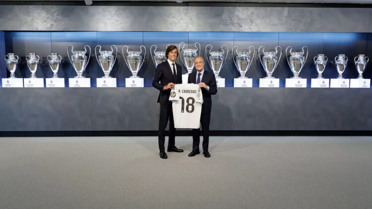 Álvaro Carreras, el último en volver a casa tras 'hacer la mili' 1 ND FIRMA CARRERAS HE10014 1