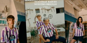 Primera camiseta del Real Valladolid