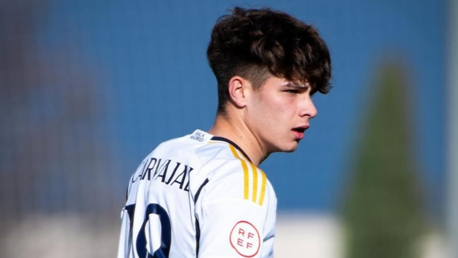 Ángel Carvajal, la apuesta para la delantera del Promesas 3 Ángel Carvajal