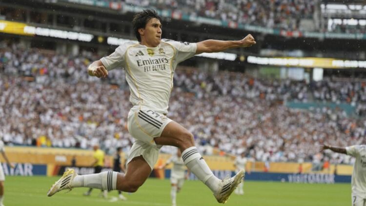 Gonzalo-Guirassy: el duelo del '9' 1 descarga 1 1