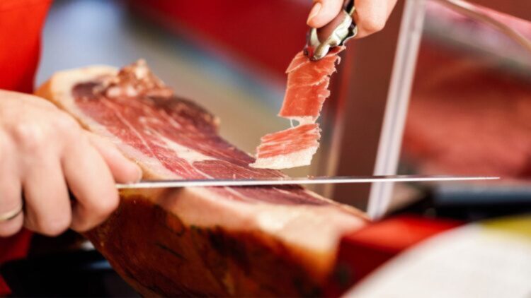 Confirmado: mantén tu jamón jugoso durante más tiempo gracias a este truco de los mejores jamoneros 1 Mantén tu jamón jugoso durante más tiempo