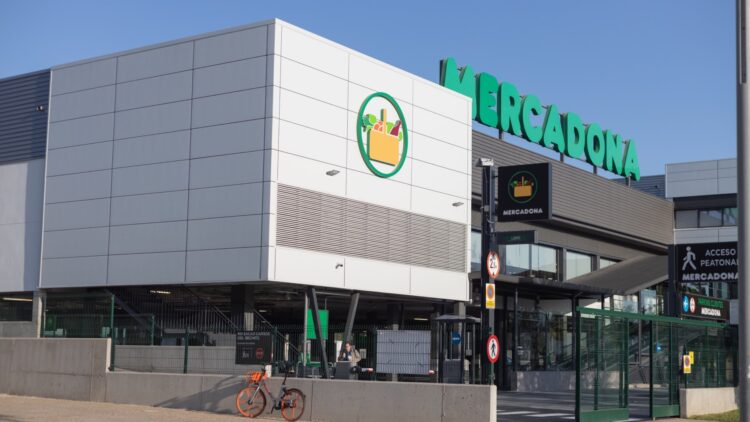 Mercadona lo vuelve a hacer: este es el nuevo antojo dulce que está volando de los supermercados por 28 céntimos 1 Mercadona lo vuelve a hacer: este es el nuevo antojo dulce
