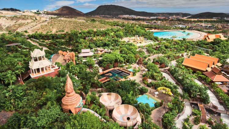 Arena blanca, olas artificiales... y hasta tiburones: este parque acuático es el mejor del mundo y se encuentra en España 1 Este parque acuático es el mejor del mundo