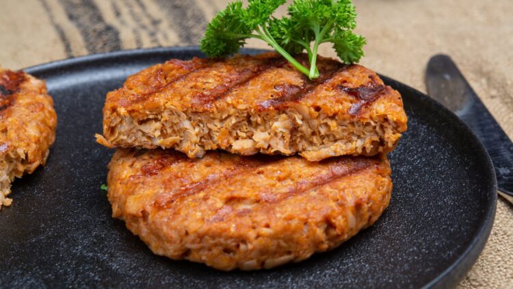 Ni cerdo ni pollo: la Comisión Europea quiere censurar el uso de 29 palabras en productos veganos por esta increíble razón 1 Censurar el uso de 29 palabras en productos veganos