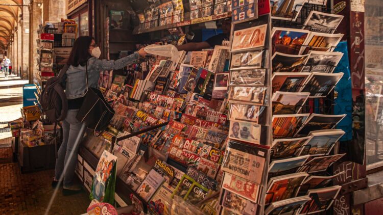 Confirmado: esta ciudad alargará la vida de sus quioscos urbanos dotándoles de cajero y conexión 5G 1 Quioscos urbanos dotándoles de cajero y conexión 5G