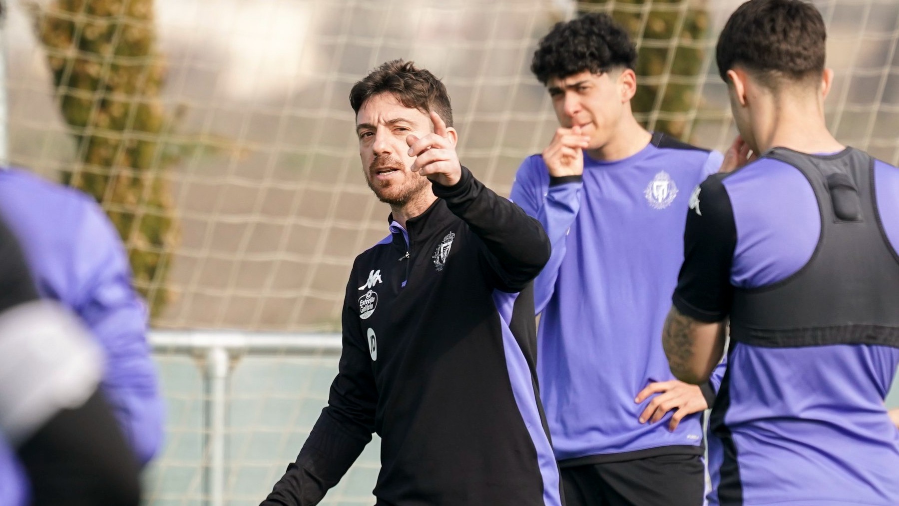 Manu Olivas vuelve al Divi 3 Sisi