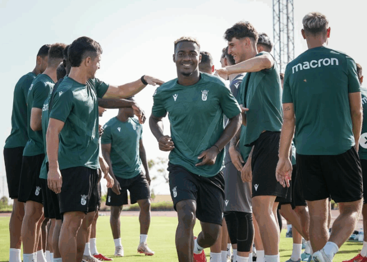 La Pizarra de Blanquivioletas | AD Ceuta FC 4 Bassinga Ceuta