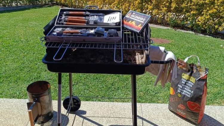 Adiós a Carrefour: Leroy Merlin lanza el invento perfecto para convertirte en el mejor amigo de tus amigos cada fin de semana 1 Adiós a Carrefour: Leroy Merlin lanza el invento perfecto para convertirte en el mejor amigo de tus amigos cada fin de semana