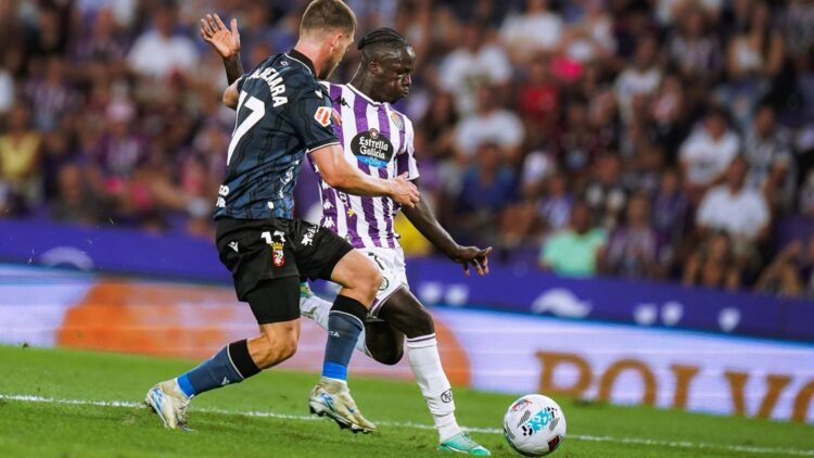 Las bandas del Real Valladolid, una máquina de movimiento perpetuo 1 Amath ante el Ceuta