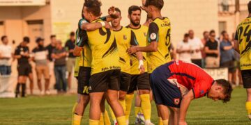 El Mojados celebra un gol en el Trofeo Diputación