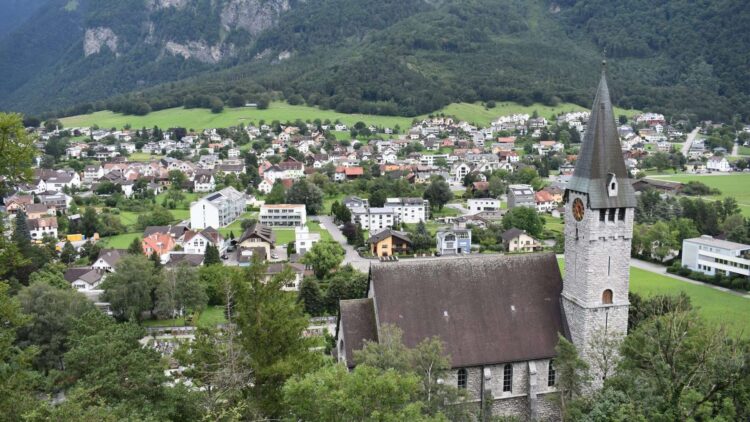 Ni moneda propia ni aeropuerto: así se ha convertido el cuarto país más pequeño de Europa en uno de los más ricos 1 Ni moneda propia ni aeropuerto: así se ha convertido el cuarto país más pequeño de Europa en uno de los más ricos