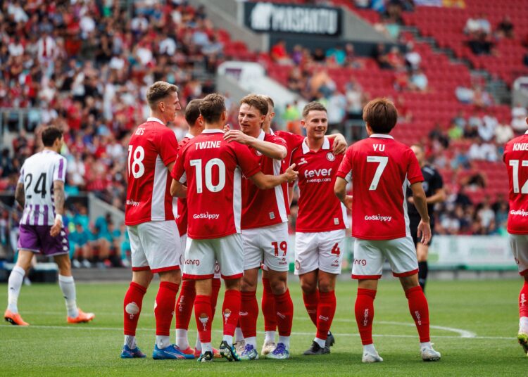 El Valladolid cae por 4-0 ante el Bristol City y muestra sus carencias 2 Valladolid Bristol