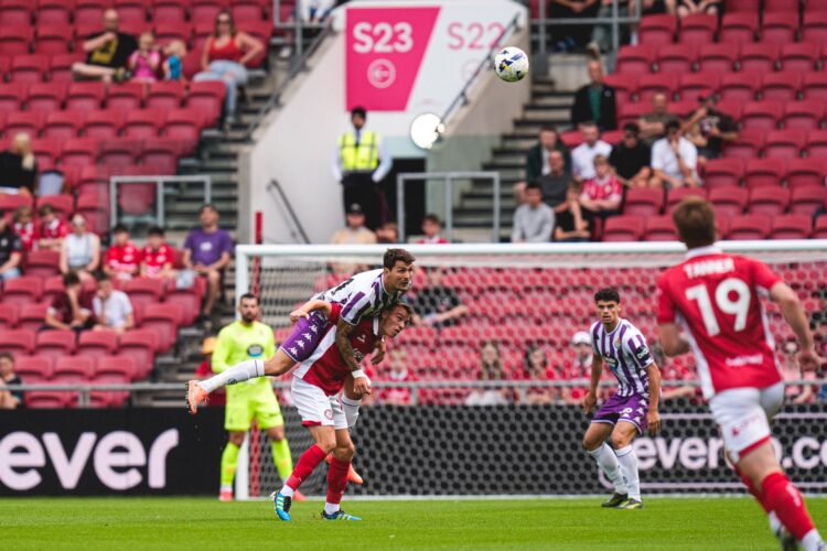 El Valladolid cae por 4-0 ante el Bristol City y muestra sus carencias 1 Valladolid Bristol