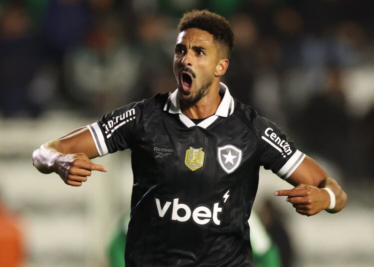 Otro exblanquivioleta triunfa en Botafogo 2 Chris Ramos