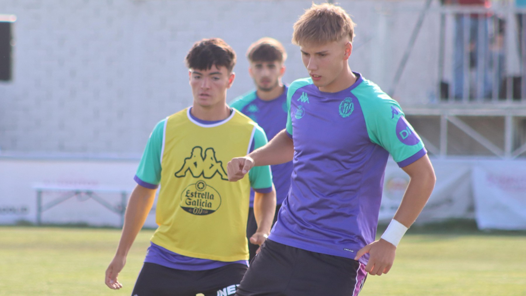 Aranda, Koke y Arnu, con el Promesas 3 Arnu