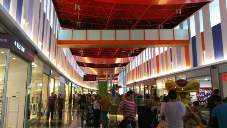 Ni ampliación ni reforma: este histórico centro comercial será derribado en septiembre por estos motivos 1 Este histórico centro comercial será derribado