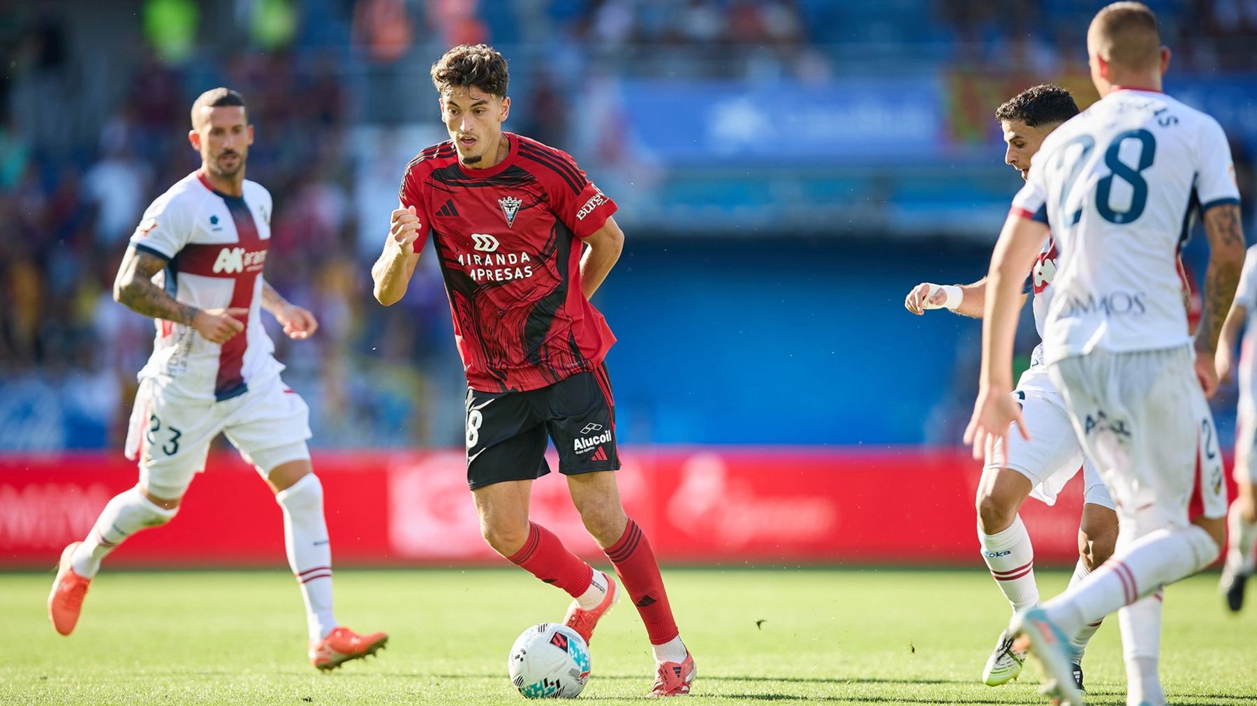 El virus FIFA 'ataca' al Mirandés 2 Barea, Mirandés