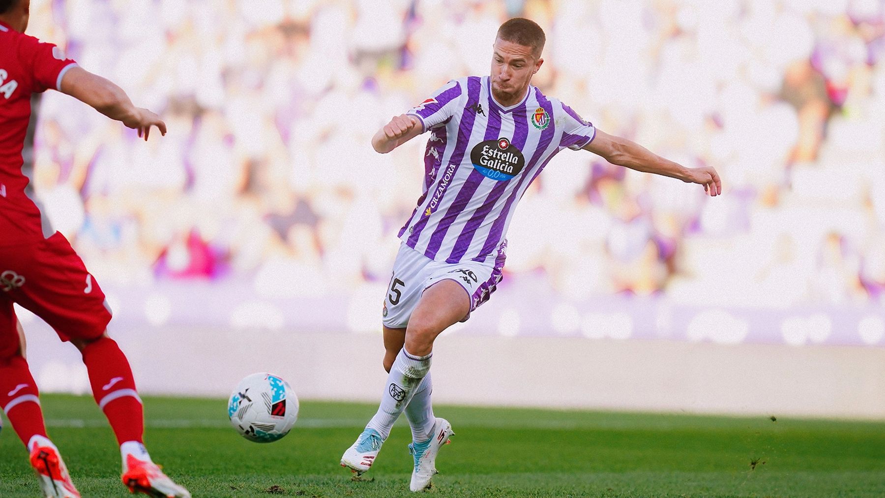 "Es muy difícil tener todo el partido al rival en su área" 2 Pablo Tomeo, Valladolid