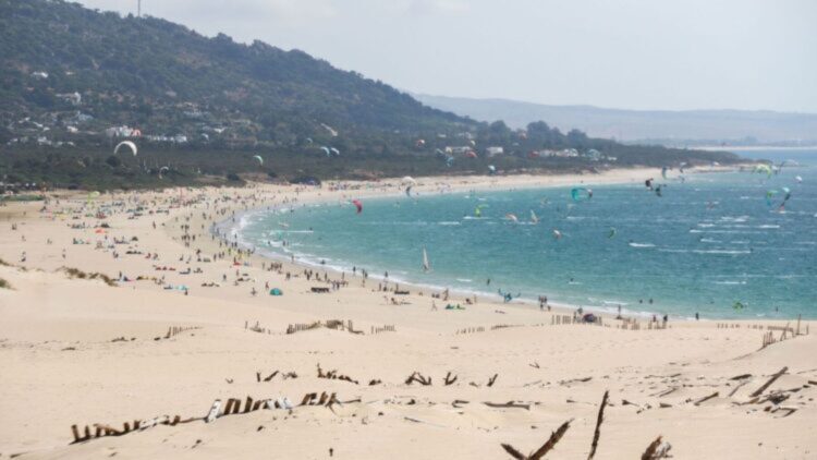 Ni La Concha ni la Malvarrosa: muchos viajeros consideran esta playa la mejor de España y estos son los motivos 1 Muchos viajeros consideran esta playa la mejor de España