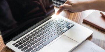 Adiós a los mensajes de WhatsApp fuera del horario laboral