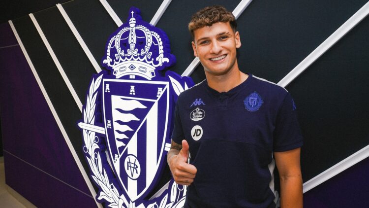 Jorge Delgado y el necesario verso libre 1 Jorge Delgado Valladolid