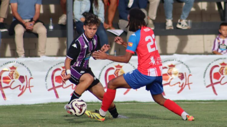 El Real Valladolid Promesas se estrena en casa de un viejo conocido 1 Sergi Esteban en el Real Valladolid Promesas - Atlético Tordesillas
