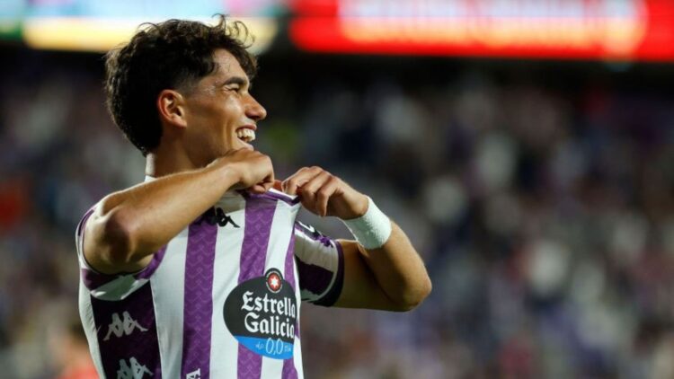 Maroto, emocionado tras marcar su primer gol en partido oficIal con el primer equipo | Foto: LaLiga