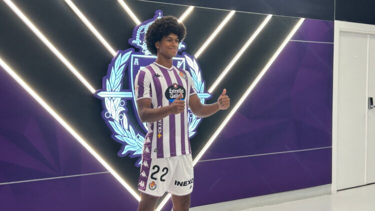 Peter Federico: "No fui con la selección por integrarme aquí" 1 Peter Federico, en su presentación como jugador del Real Valladolid
