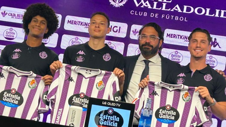 Víctor Orta hace balance del mercado veraniego 1 Víctor Orta, con Peter, Lachuer y Canós