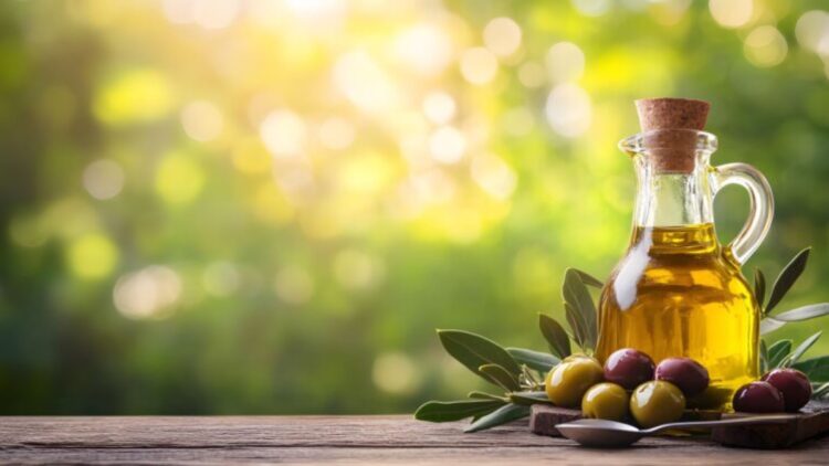 Confirmado: si eres de los que guardan así el aceite de oliva, lo estás haciendo mal por esta razón 1 Guardan así el aceite de oliva, lo estás haciendo mal