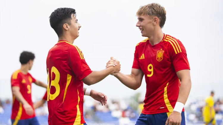 Arnu cierra su participación con España 1 Arnu, Paco Cortés