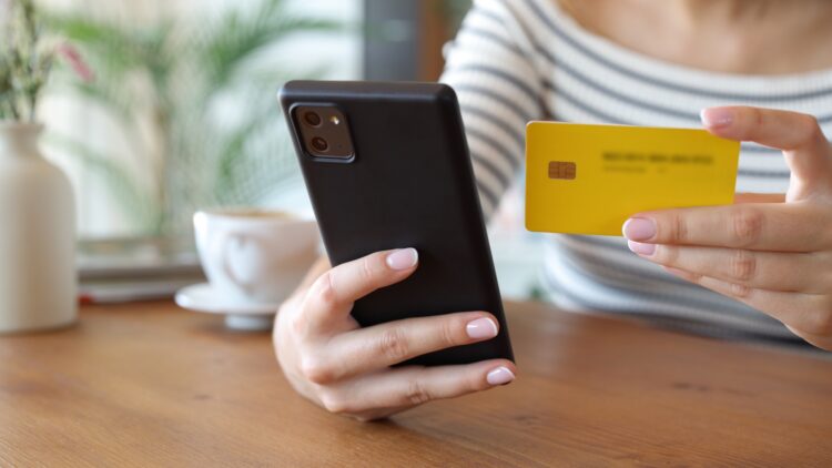 Confirmado: este nuevo modelo de estafa utiliza Bizum para engañarte y así puedes evitar picar 1 Este nuevo modelo de estafa utiliza Bizum