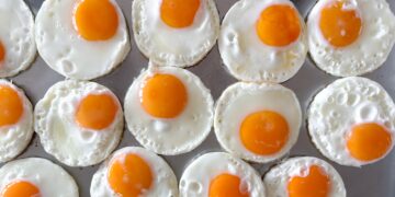 Se come 720 huevos en un mes para comprobar si provocan colesterol