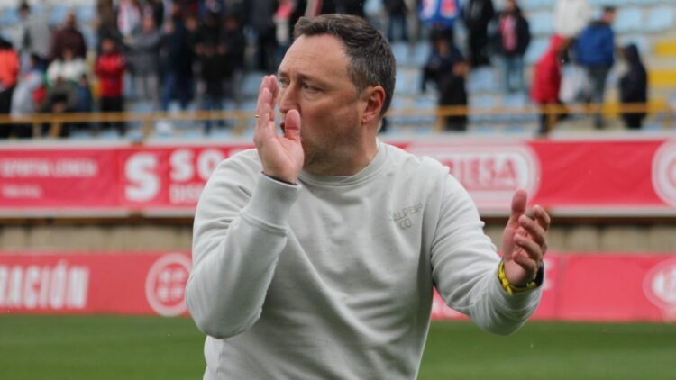 La Cultural Leonesa destituye a Raúl Llona 1 Raúl Llona, Cultural