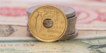 La razón por la que las monedas de 25 pesetas tenían un agujero