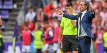 Guillermo Almada ante el Sporting