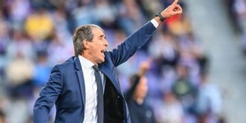 Guillermo Almada da indicaciones contra el Mirandés