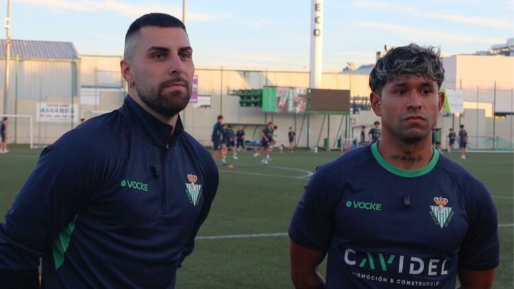 "La gente allí en la ida ya se soltó un poquillo" 1 Víctor Ortega y Yúberth Quintero | Betis