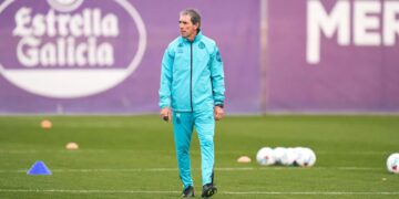 Guillermo Almada entrenando