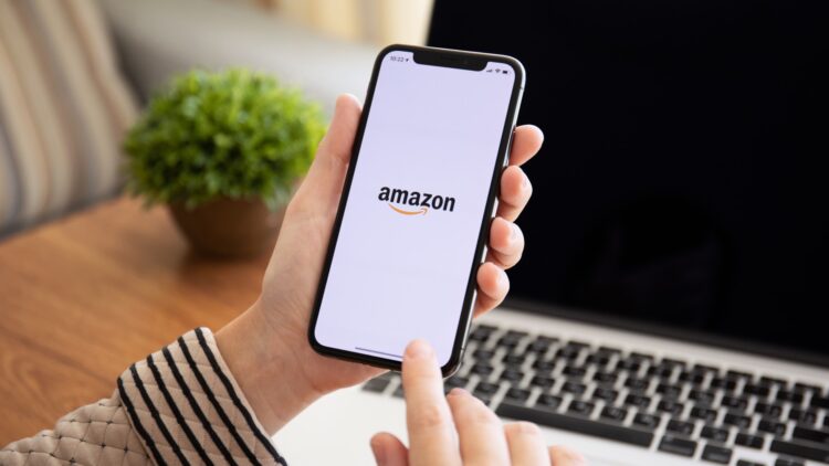 Confirmado: Amazon ya tiene WhatsApp para avisarte de pedidos, ofertas y eventos Prime y este es su número 1 Confirmado: Amazon ya tiene WhatsApp para avisarte