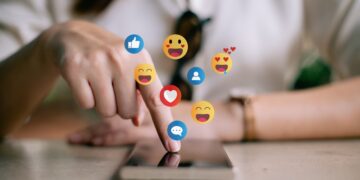 No, no te van a pagar por tus 'likes': así es la nueva estafa