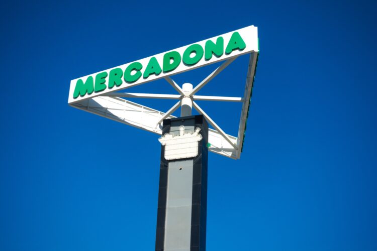 Mercadona lo vuelve a hacer: sorprende a tus invitados con este aperitivo con sabor nacional por solo 5 euros 1 Mercadona lo vuelve a hacer: sorprende a tus invitados