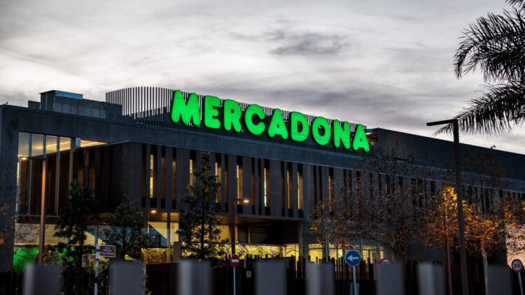 Mercadona arrasa a la competencia: este producto sabe de miedo y es su precio lo hace ideal para este Halloween 1 Mercadona arrasa a la competencia: este producto sabe de miedo