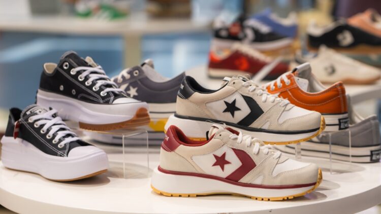 Ni Nike ni Adidas: esta marca lanzará una edición limitada de sus zapatillas... inspirada en Coca-Cola 1 Una edición limitada de sus zapatillas... inspirada en Coca-Cola