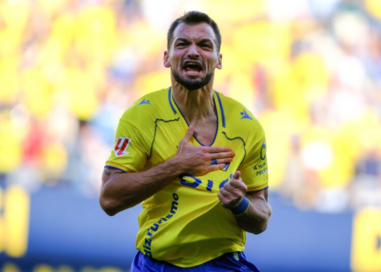 A seguir en el Cádiz: Iuri Tabatadze 2 Tabatadze Cádiz