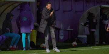 Javi Baraja ante el Coruxo