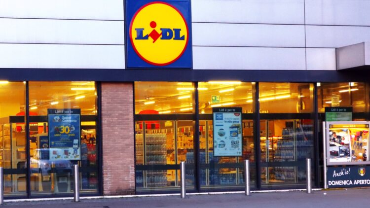 Lidl lanza en 2 colores diferentes una chaqueta básica para el otoño