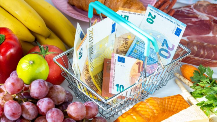 El truco viral de Mercadona que arrasa en redes: así consiguen los clientes ahorrar más sin que casi nadie lo sepa 1 El truco viral de Mercadona que arrasa en redes