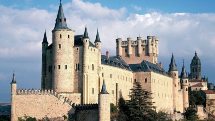 Así es la increíble ruta de castillos de Segovia
