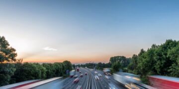 La revolución de los vehículos eléctricos llega con una autopista